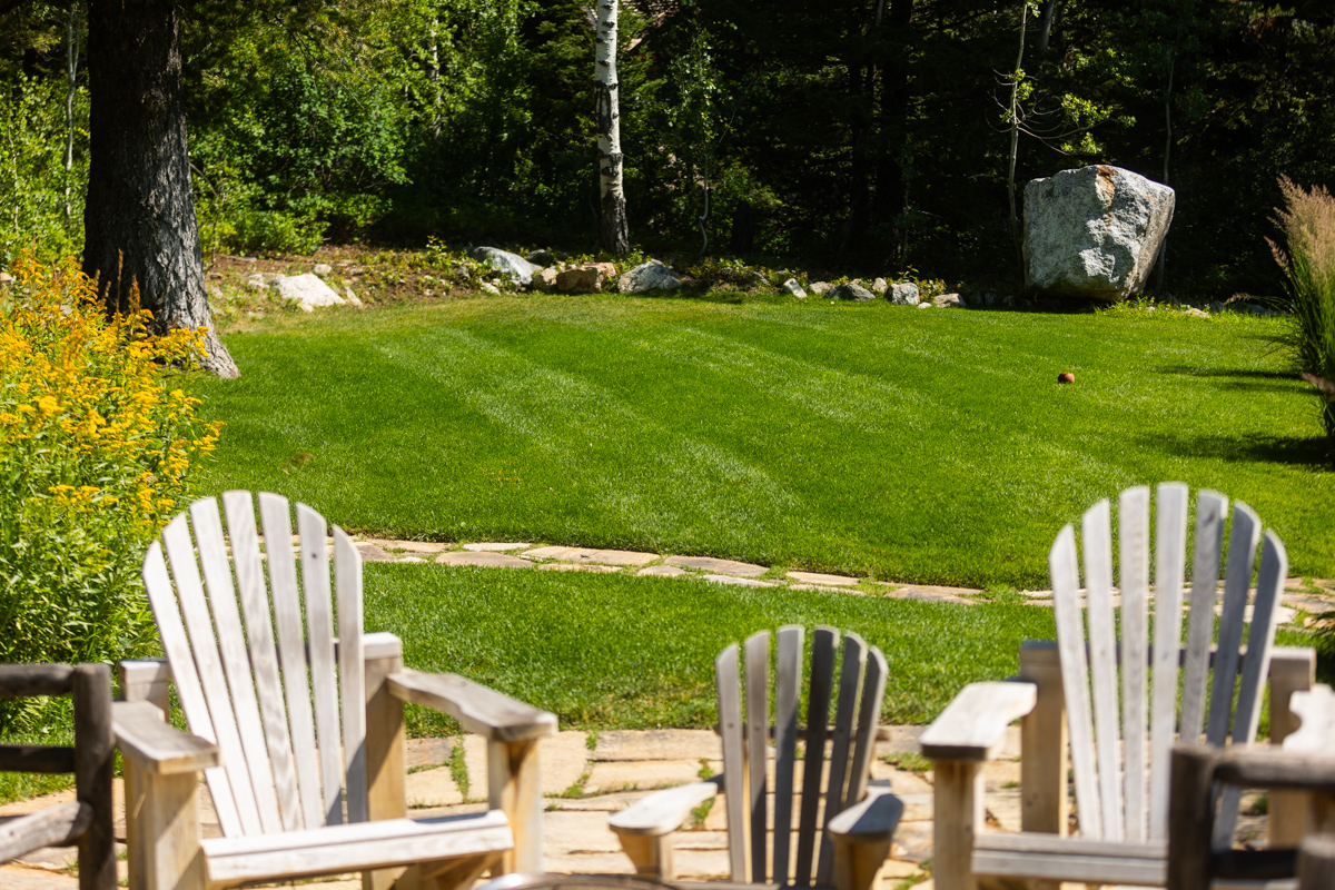flagstone patio furniture nice lawn hillside