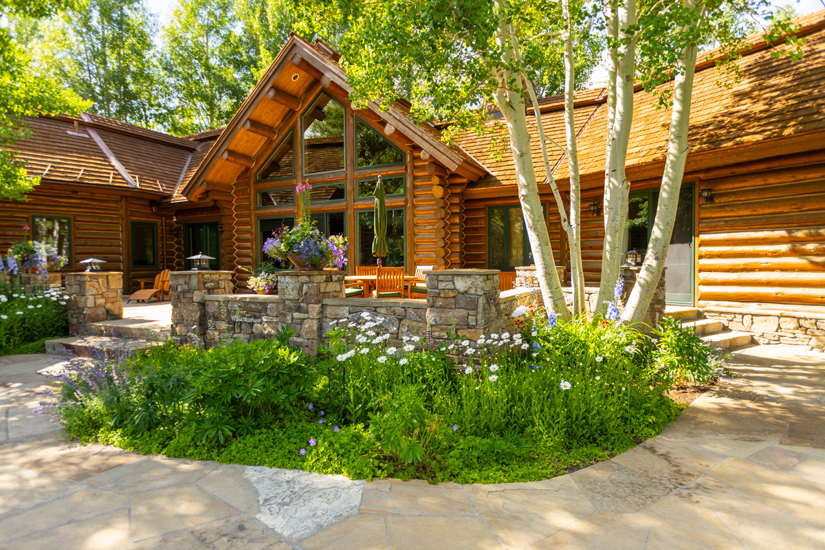 planting beds annuals perennials driveway shade foundation bed 3